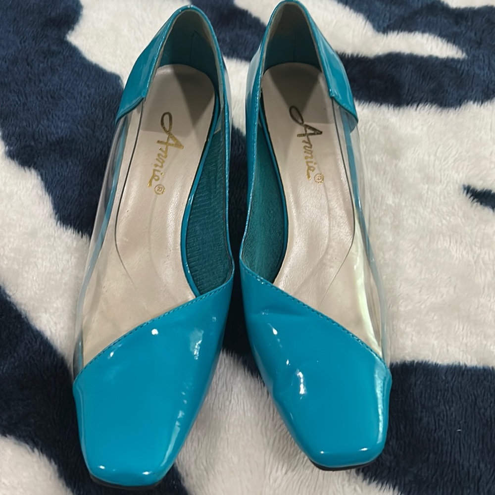 Annie Shoes clear size 6